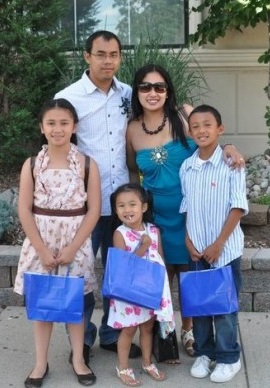 The Balatbat-Ortega family with Lord and Lolibeth and their children Lheandrew Lloyd, Lharieza Anne, and Lheanna Lyn. Photo: GoFundMe.com 