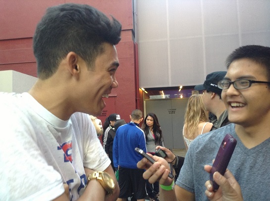 The author interviewing Roshon Fegan at CityWalk. Photo by TFLA