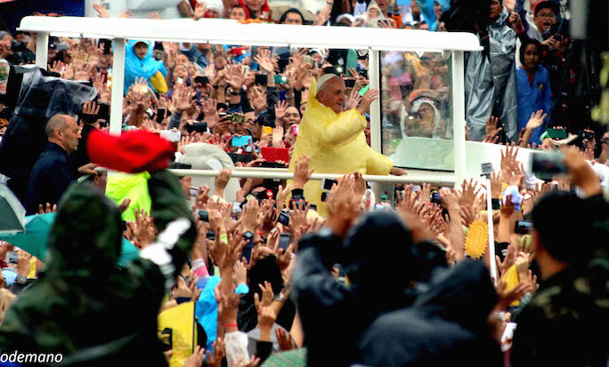 Pope Mania in Manila. Photos by Oliver Demano