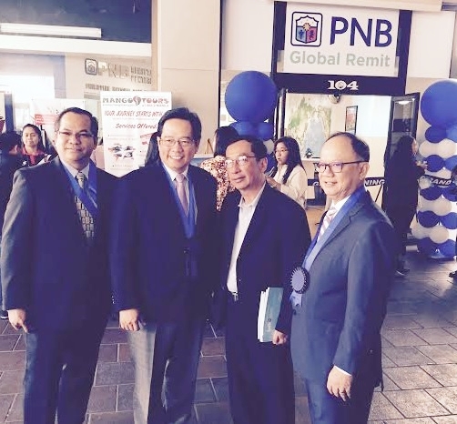 PNB Remittance Center executives Ricky Villacisneros and Benjie Oliva, with Consul General Leo Herrera-Lim and newspaper editor Roger Oriel 