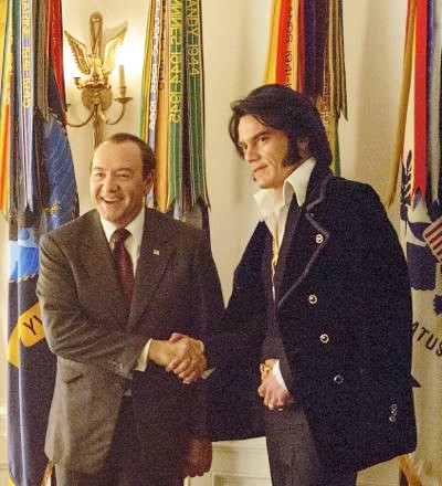 Kevin Spacey stars as Richard Nixon (left) and Michael Shannon stars as Elvis Presley (right) in Liza Johnsonâs ELVIS & NIXON, an Amazon Studios / Bleecker Street release.