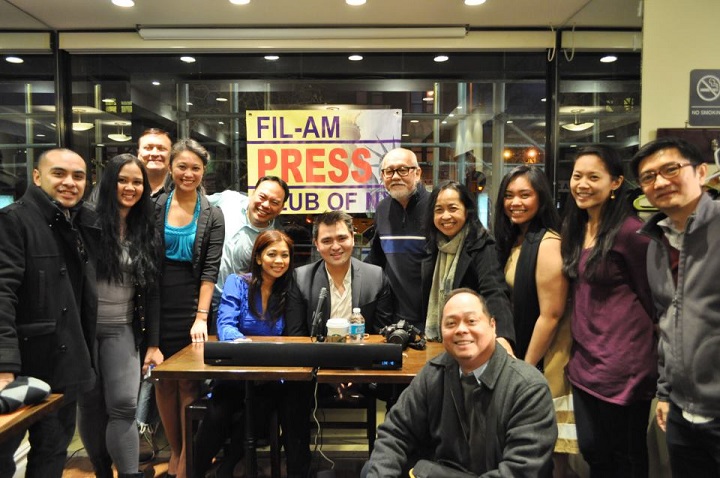 Jose Antonio Vargas with members of the Fil-Am Press Club and guests who attended the March 29 Kapihan. Photo by Noel Pangilinan