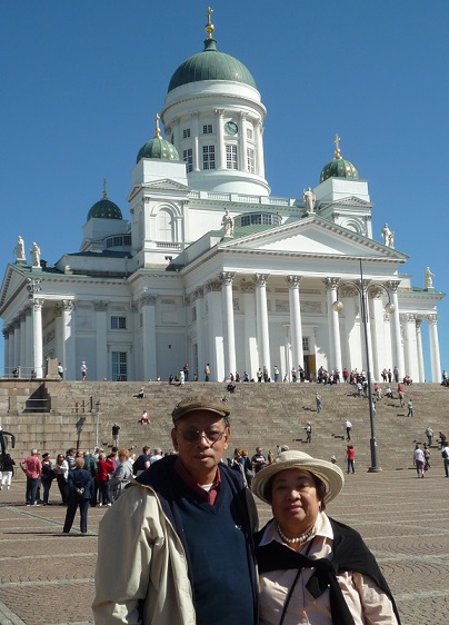 The author’s parents, former Consul General in New York Willy Gaa and wife Linda, before the Helsinki Cathedral, an Evangelical Lutheran cathedral, which is the national church of Finland.  