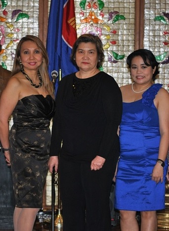 First batch of Mrs. Kalayaan candidates: Michelle Loreto Llado, Lourdes Sardoma, Divina Rule. Photo by Oliver Oliveros