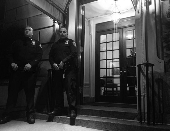 NYPD officers were called to 925 Park Avenue, home of Elyse Slaine. Photos: Damayan
