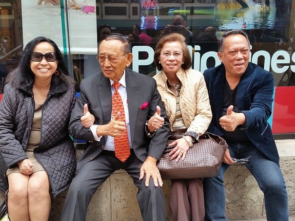 FVR jokes he is ‘waiting for a tricycle’ on Fifth Avenue. Photo courtesy of Juliet Payabyab