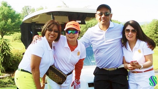 Lucas out golfing with friends and fellow nurses Sally Nunez (2nd from left) and Lea Batomalaque of RN Express. Also with them is Alex Alejandrino, finance officer at RNE. Photo by Vanessa Santiago