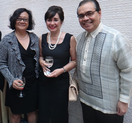 Consul General Mario de Leon Jr. with NYC Chief Technology Officer Minerva Tantoco (left) and artist Greta Lood. The FilAm Photos