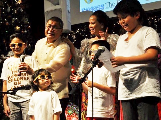 Team United Maharlika’s children and  adult carolers. Photos by Marc Labaguis of Synergy Productions