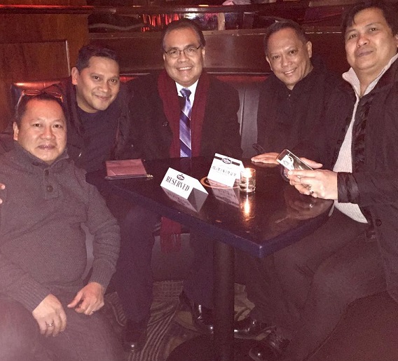 At center, Consul General Mario de Leon Jr. shares a table with (from left) John Gadia, Elton Lugay, Miguel Braganza, and Vince Gesmundo.
