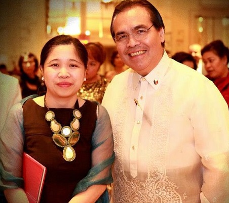 With his former deputy and now successor Tess Dizon de-Vega. Photo by Rolan Gutierrez