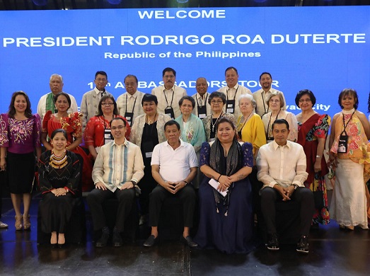 Zeny, standing at far left, was part of the recent Ambassador’s Tour that called on President Rodrigo Duterte in Davao. Also in the group was Consul General Tess Dizon-De Vega, who is seated at far left.
