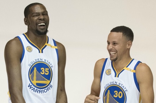 Kevin Durant and Steph Curry: Two Warriors, no rivalry. 