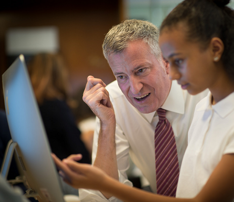 Mayor Bill de Blasio unveiled his  ‘Computer Science for All’ initiative in 2016 in this photo taken in the Bronx. Photo by Michael Appleton/Mayoral Photography Office