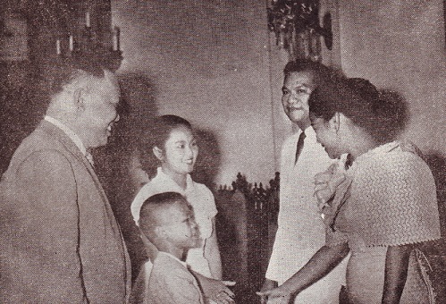 The late Col. Terry Adevoso and an 8-year-old Jerry meeting then President Ramon Magsaysay on January 1, 1955.