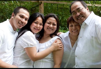 La Familia Salud on Facebook: From left, children Emeritus, Sajara and Abigail; and wife Norma.